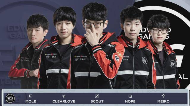 而名宿的背 而名宿的背